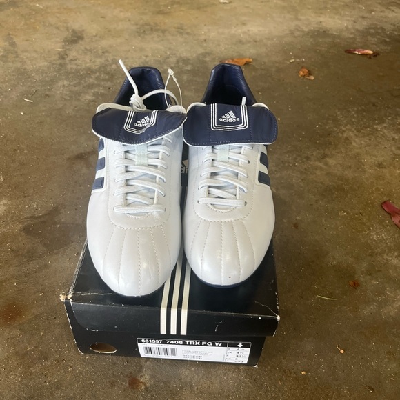 adidas Shoes - Adidas 7406 Women’s Size 6 Firm Ground Cleats